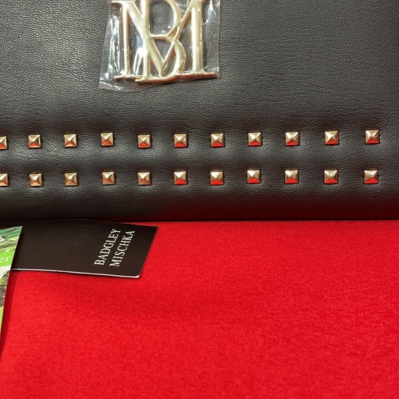 Badgley Mischka Wallet - Picture 3 of 14